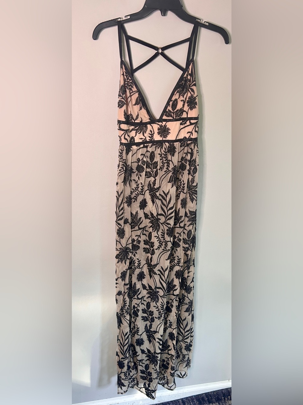 Somedays Lovin Plunge V Empire Black Embroidered Nude Mesh Strappy Maxi Dress L - Picture 3 of 13